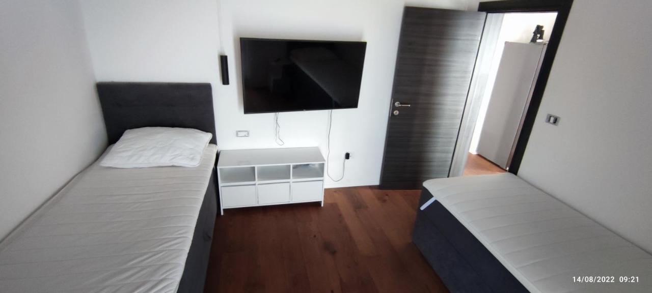 Rift Luxury Apartments Marusici  Екстер'єр фото